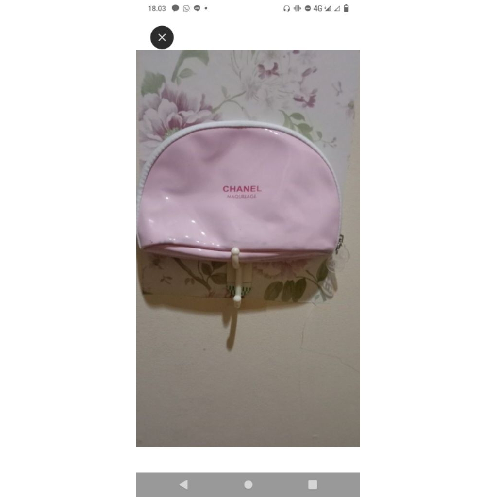 Pouch kosmetik Chanel