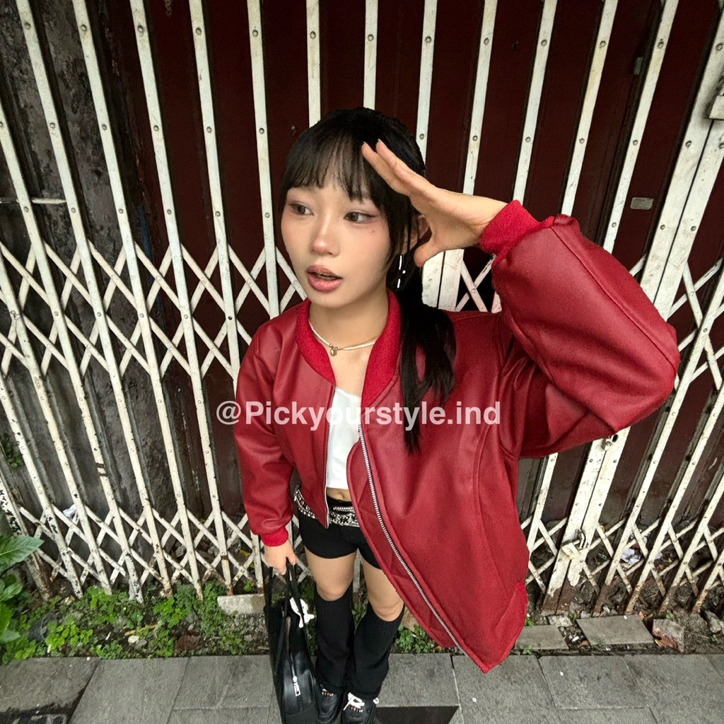 jaket bomber kulit outfit konser blackpink jaket kulit merah jaket kulit Blackpink jaket kulit konse