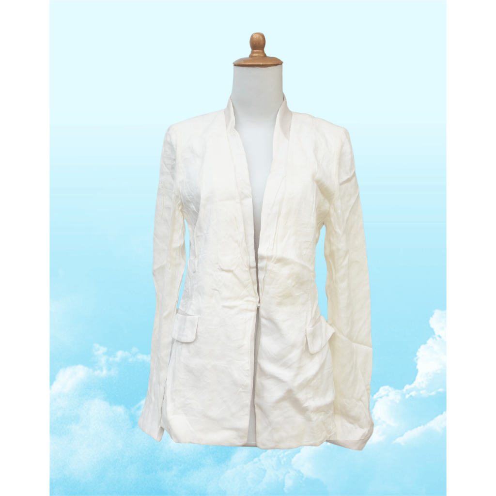 JJ Jigott White Blazer
