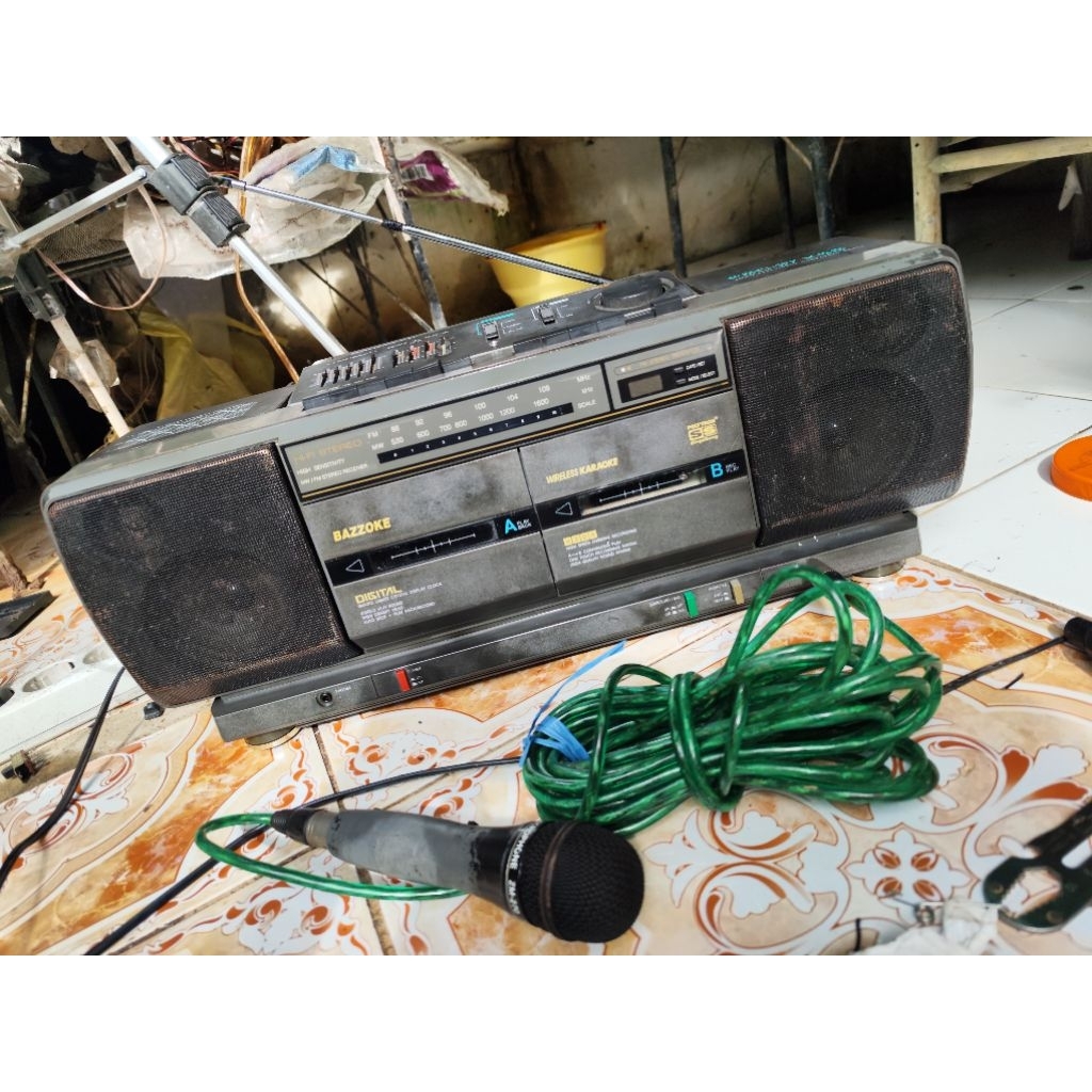 Radio Casset Bazzoke Polytron  PSC-612C Radio Jadul Antik Langka Bening  Mempesona dan terbaik, MIC,