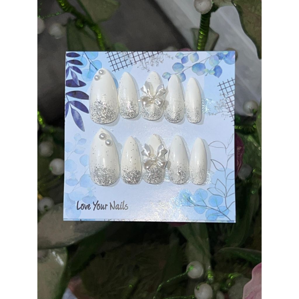 Kuku palsu/nail art pita Putih free lem kuku