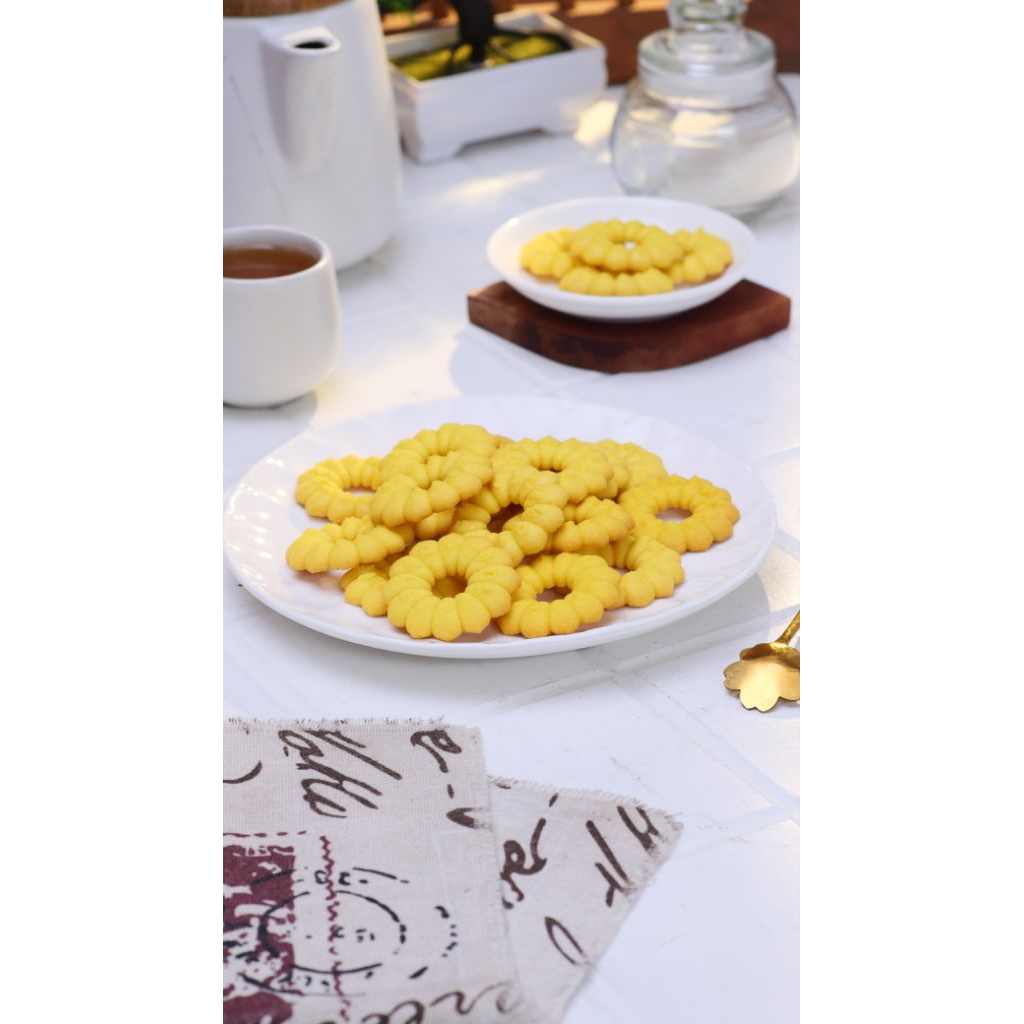 

KUE KERING KHAS NTT ASLI MANIS DAN GURIH !!