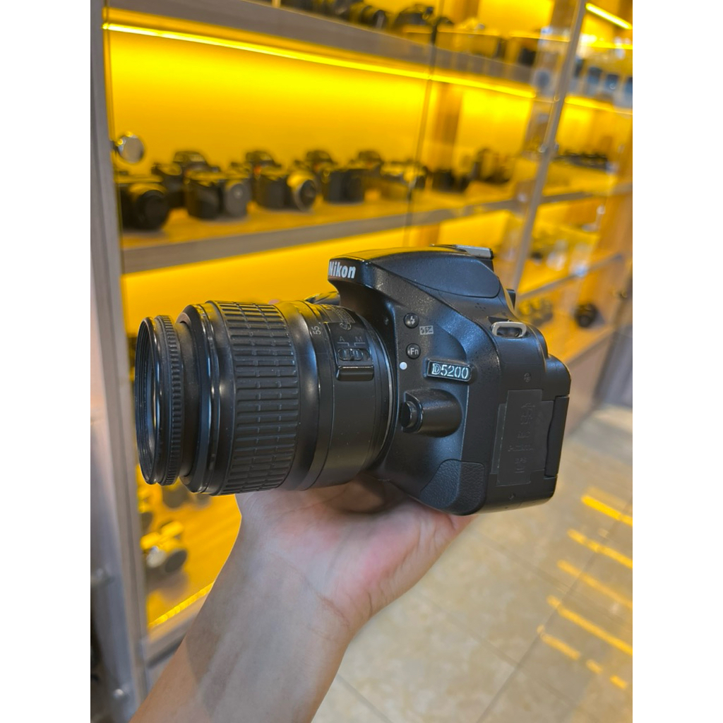 KAMERA DSLR NIKON - D5200 - KAMERA NIKON D5200 LENSA 18-55MM - NIKON D5200 TERMURAH