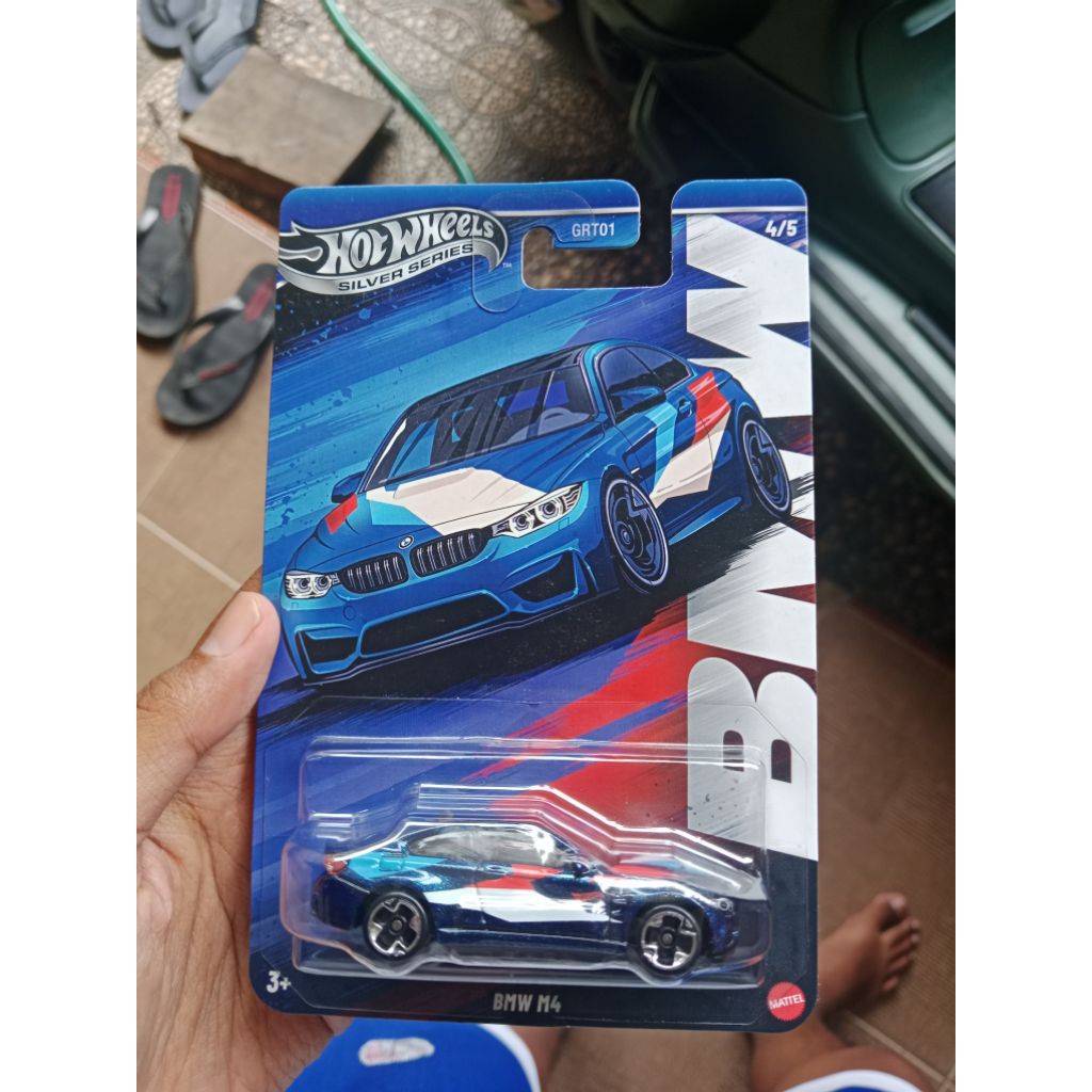 Hot wheels BMW M4 blue