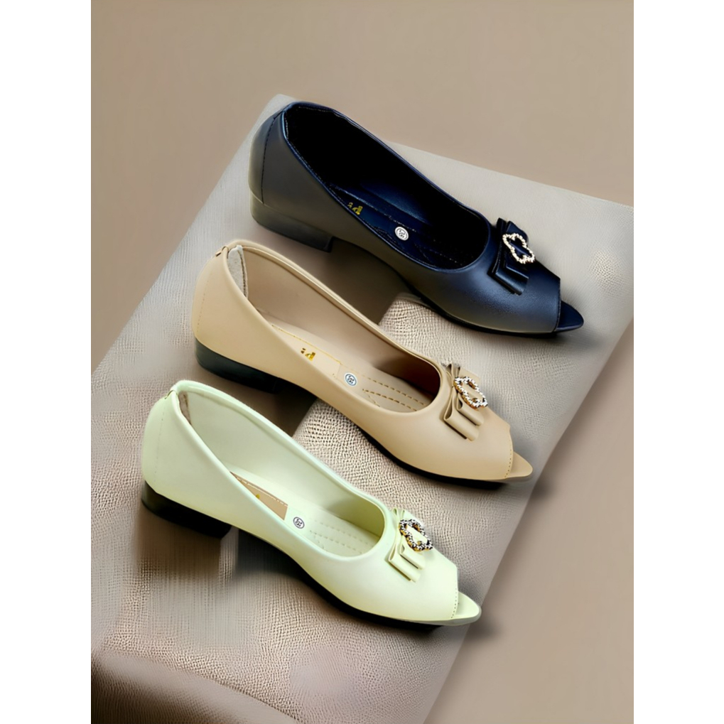 Sepatu Flat Shoes Kuliah Wanita Kerja Kantor Hitam Polos Kekinian Premium