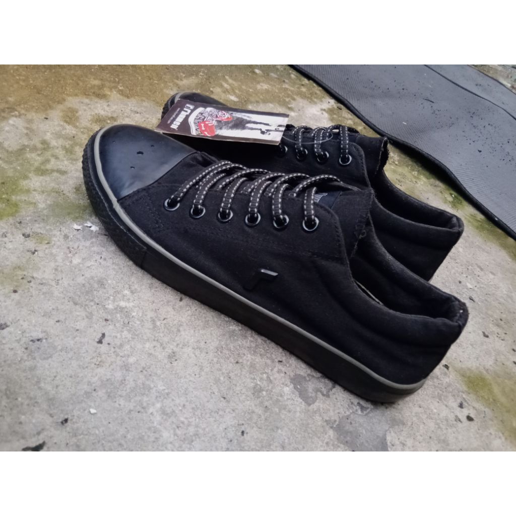 Sepatu rhumell original