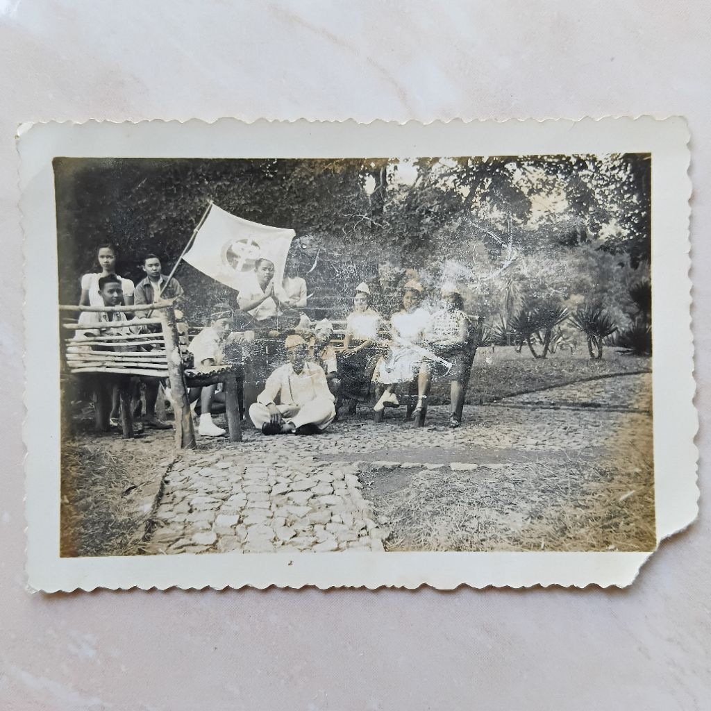 Foto Kuno Lawas Uk. Kecil Sekelompok Remaja Org Keagamaan Tionghoa 1950 an - YN2572