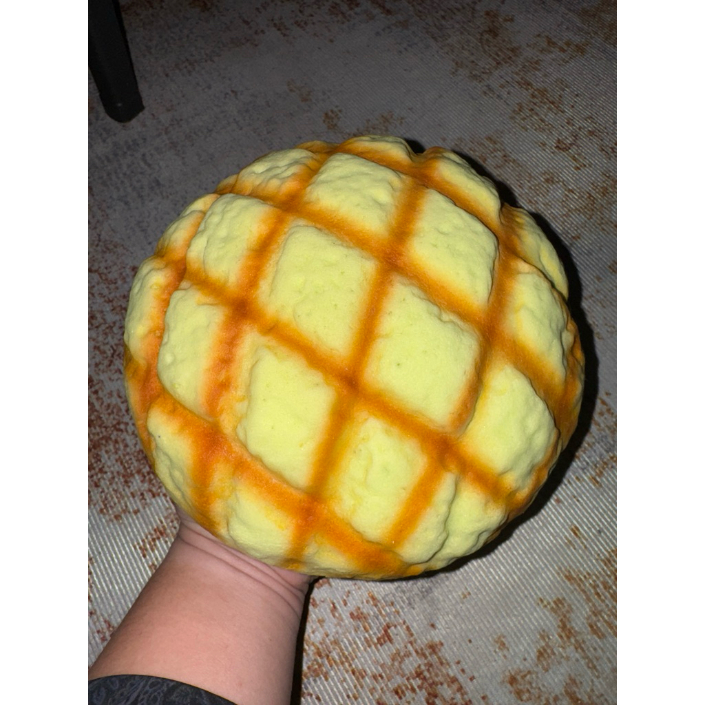 SQUISHY JUMBO MELON BUN JEPANG
