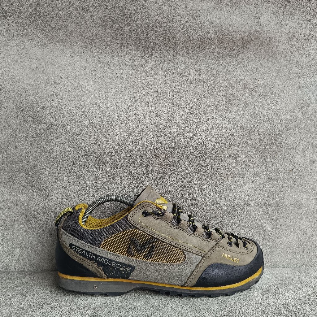 Sepatu Millet Outdoor Low Size 42