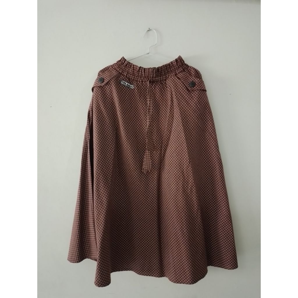 PRELOVED ROK HIJAB FRIENDLY MERAH MARUN