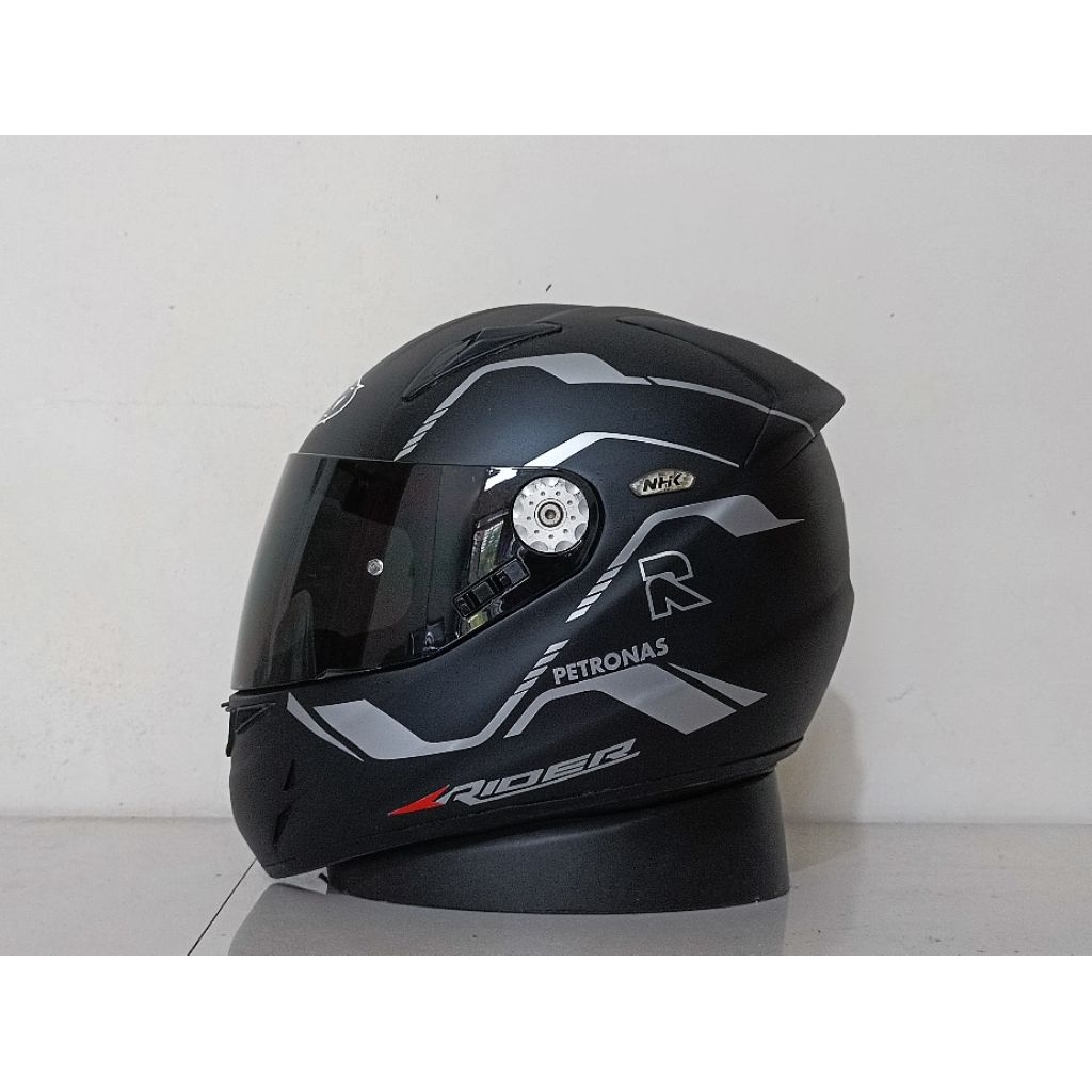 ( Restorasi ) Helm Fullface NHK Gp Tech Carbon Repaint Black Doff Motif Stiker Size M/L