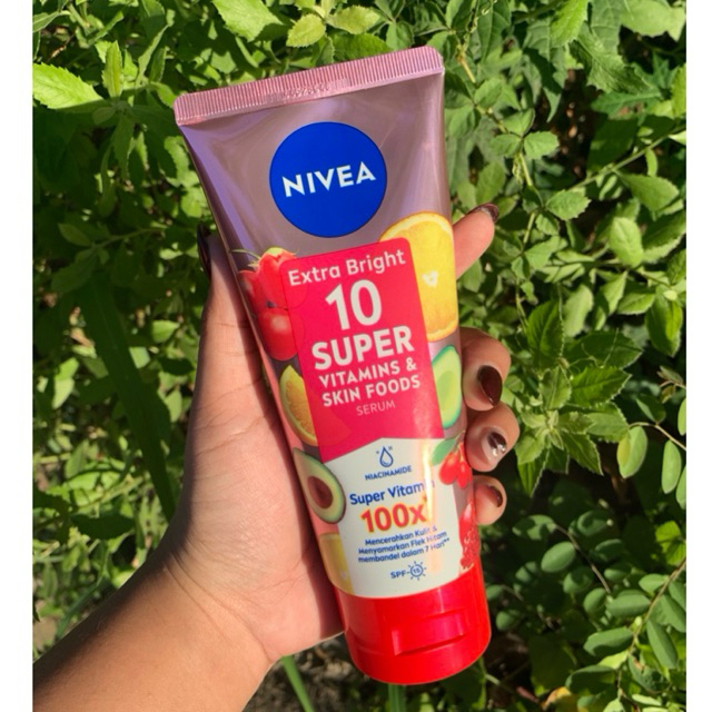 NIVEA EXTRA BRIGHT VITAMIN SUPERFOOD NIVEA SUPER NIVEA MERAH NIVEA BUAH NIVEA 10 SUPERFOOD