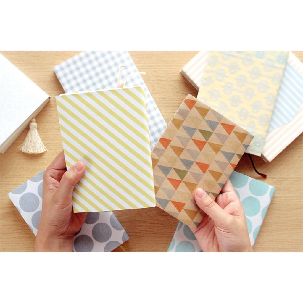 

Binder Buku Estetik StripeVibe - A4/A5 Paper - Custom Nama dan Teks