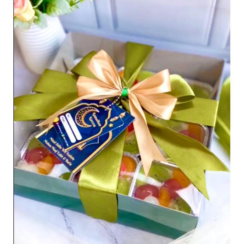 

Kotak Kue Merah Hijau + Tutup Transparan Full Mika Isi 1 Pcs Box Kue Hampers Kotak Makan Catering