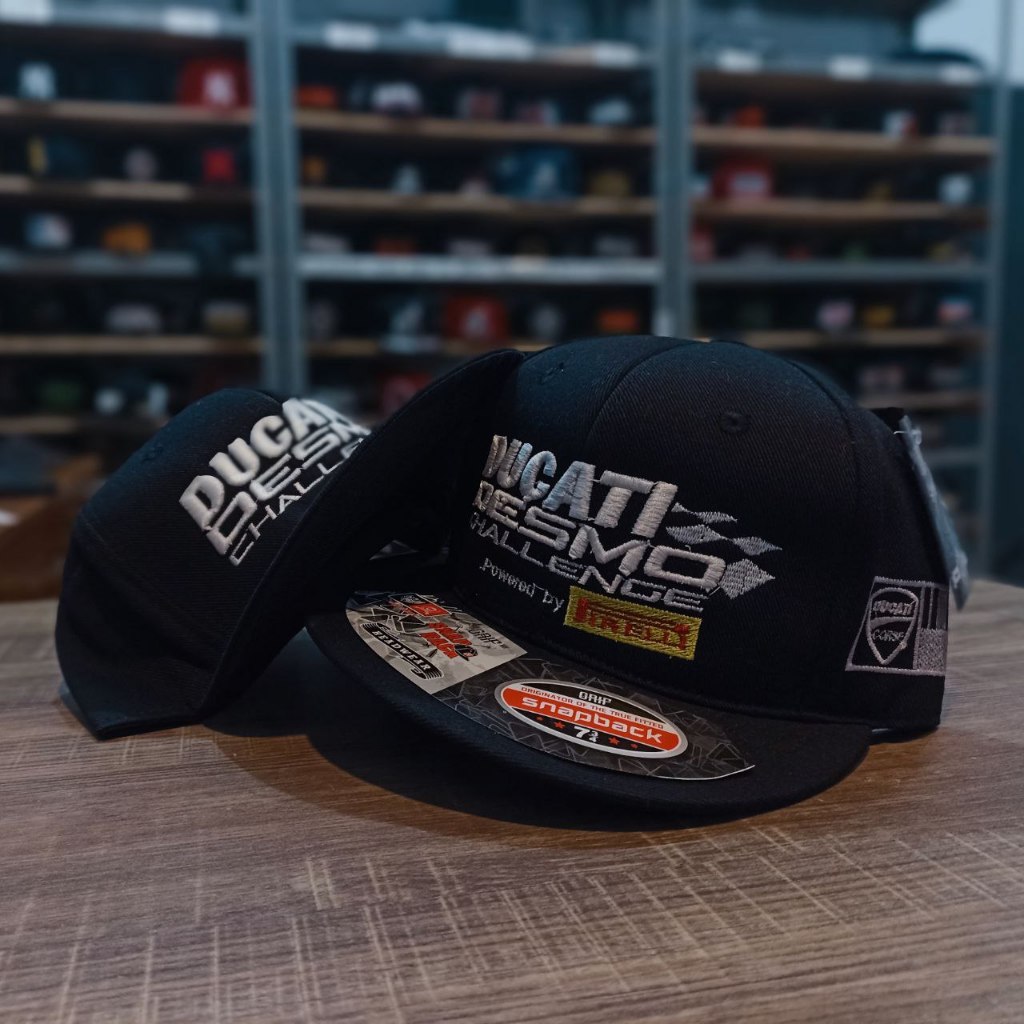 Topi Dukati/ 316/ Topi Desmo Ducati/ Topi Snapback Racing/ Topi Ducati Racing/ Topi Moto GP
