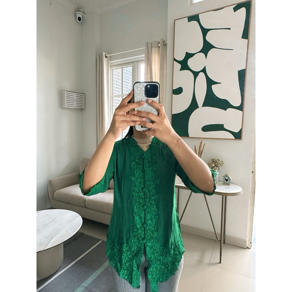 Kebaya Hijau Botol