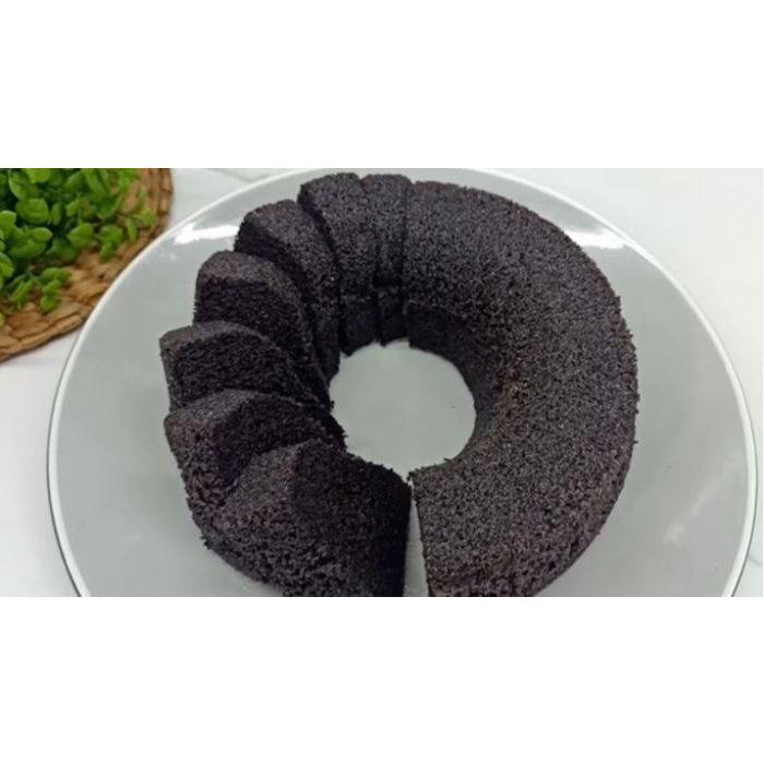 

Bolu Ketan Hitam Legit Bandung