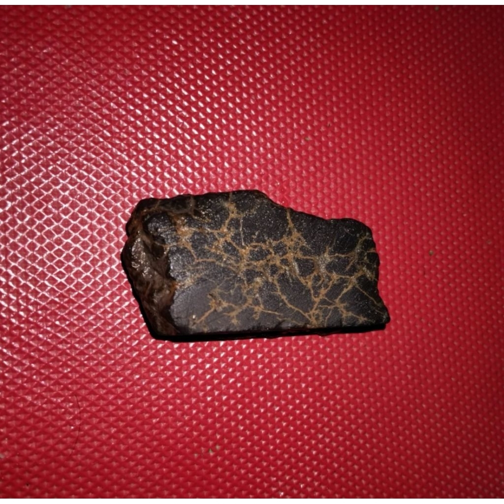 Potongan bahan bongkahan urat jala emas badar besi semeru lumajang asli natural nempel magnet