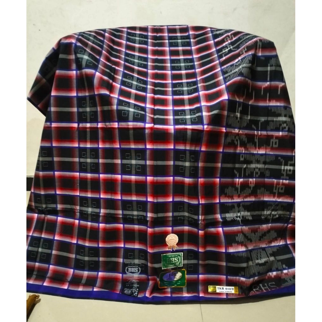 SARUNG BHS TKB SUTERA SPUNSILK 210 SILVER