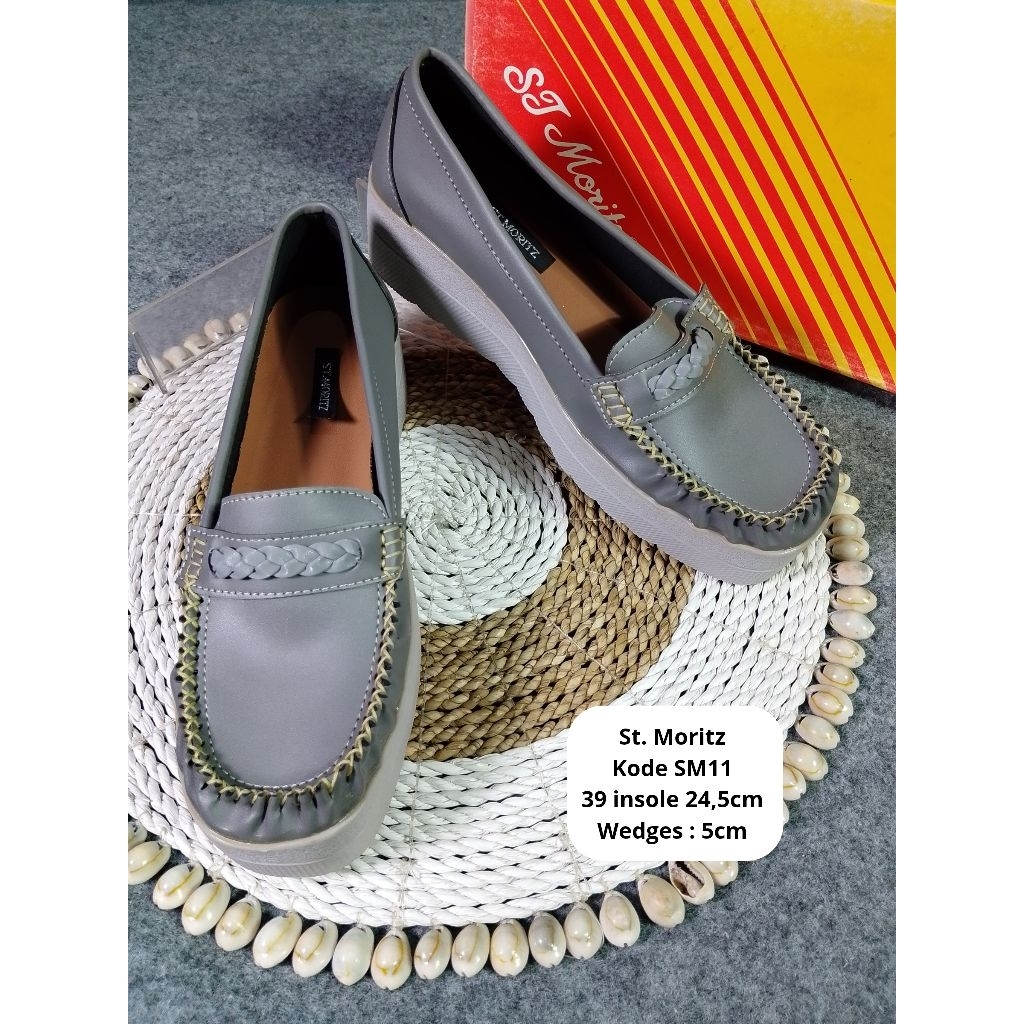 sepatu wanita wedges St moritz kode SM11