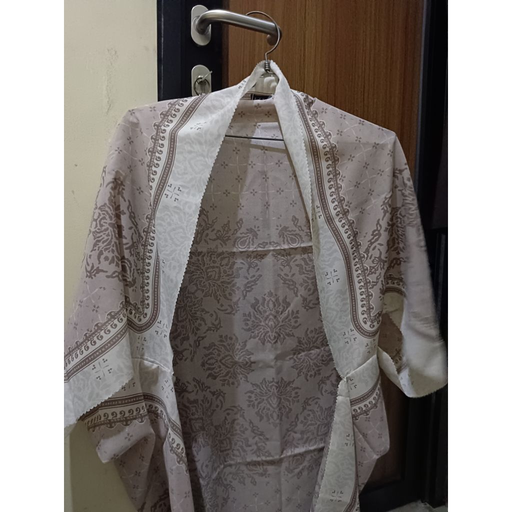 PRELOVED OUTER SCARF