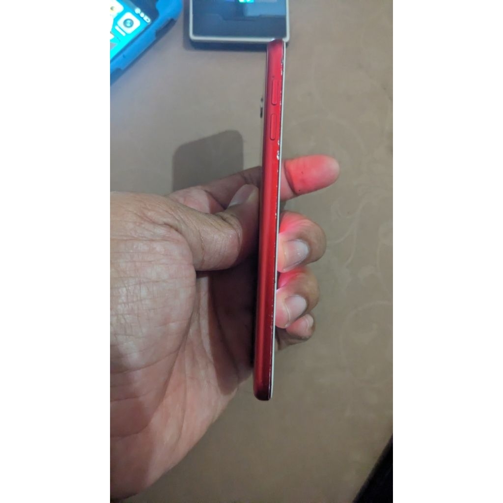 iPod Touch 7th Gen Red 32GB