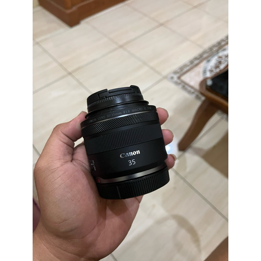 CANON RF 35MM F1.8 IS STM/Lensa Canon Rf 35mm F1.8 Macro is stm