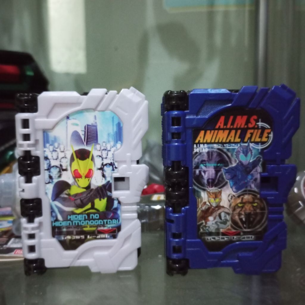 CT WONDER RIDE BOOK KAMEN RIDER ZERO ONE & KAMEN RIDER VULCAN | KAMEN RIDER SABER