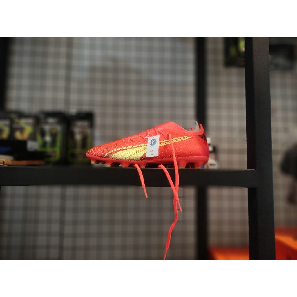 Sepatu Bola Puma Ultra