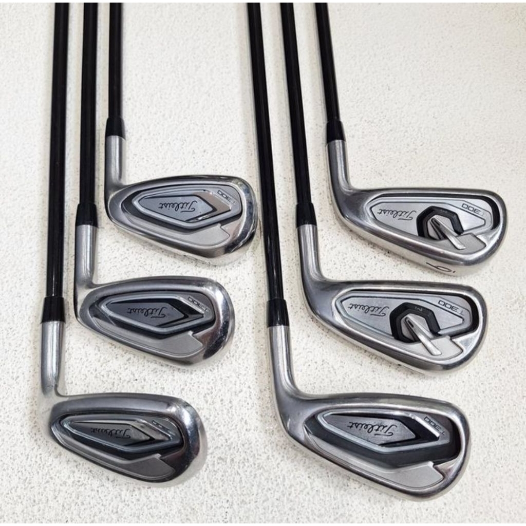 Titleist T300 Iron Set Golf