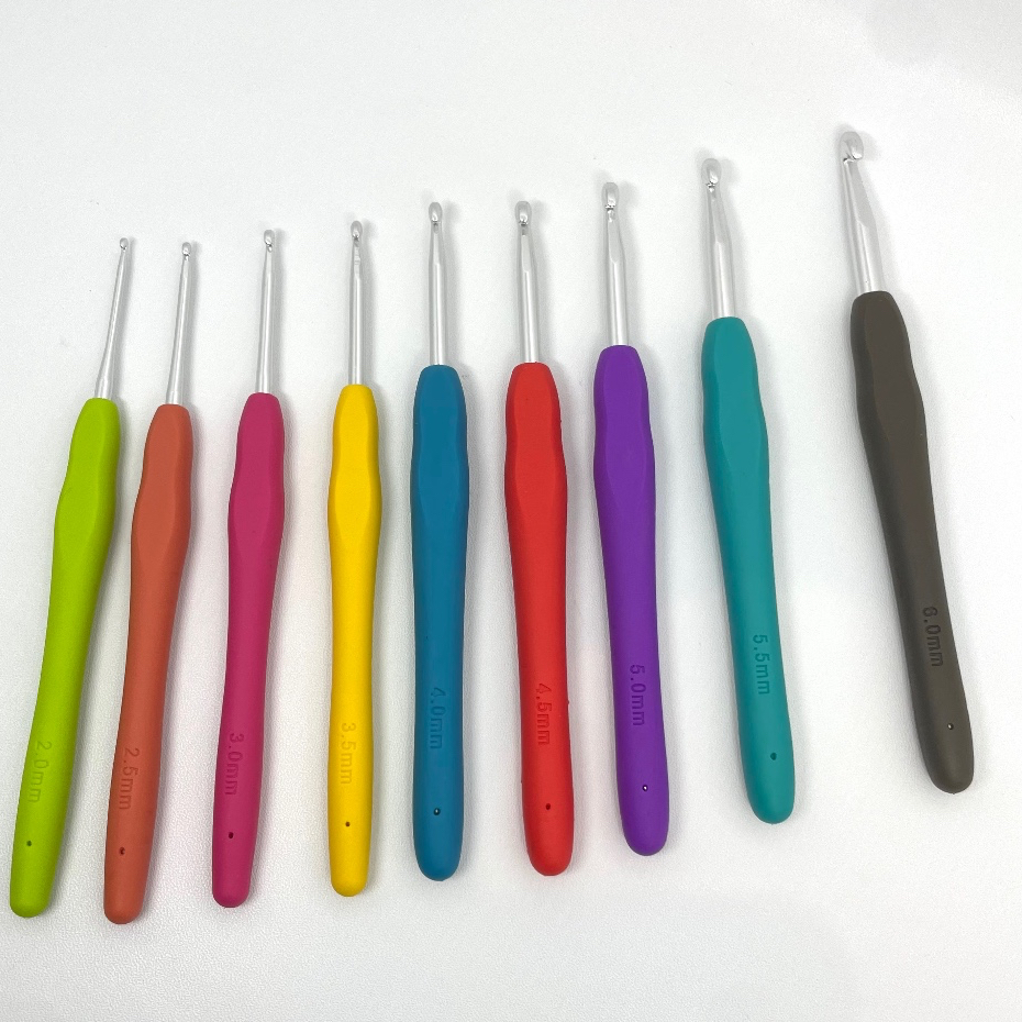 Set hakpen rajut crochet hook kit 2mm 2.5mm 3mm 3.5mm 4mm 4.5mm 5mm 5.5mm 6mm