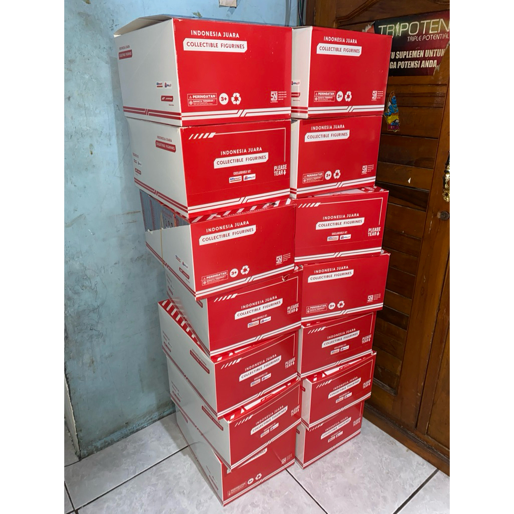ACTION FIGURE TIMNAS 1 BOX 12pcs