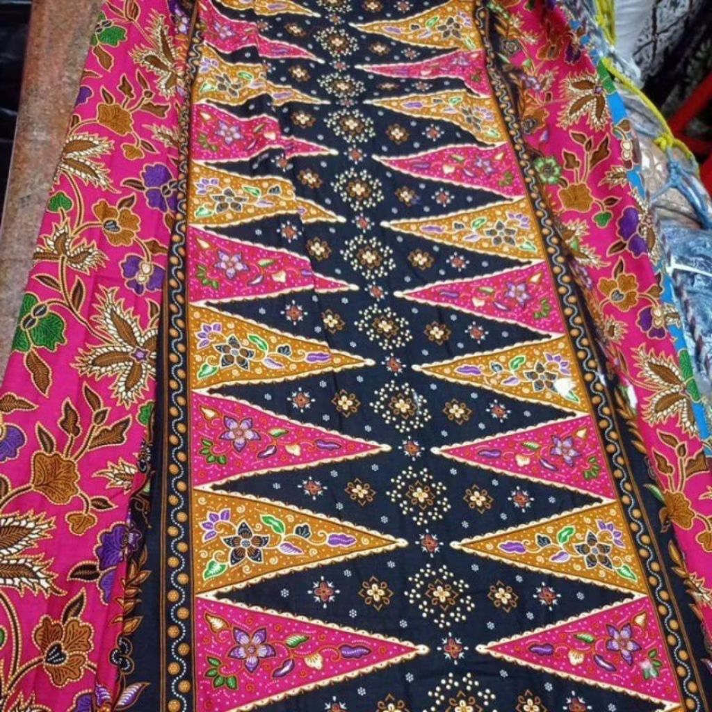 Rok Super Jumbo Motif Cirebonan