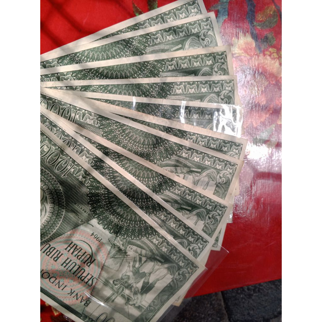 10 ribu pekerja hiju1964