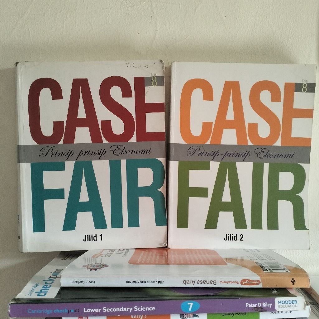 CASE FAIR Prinsip Prinsip Ekonomi edisi 8 jilid 1 dan 2