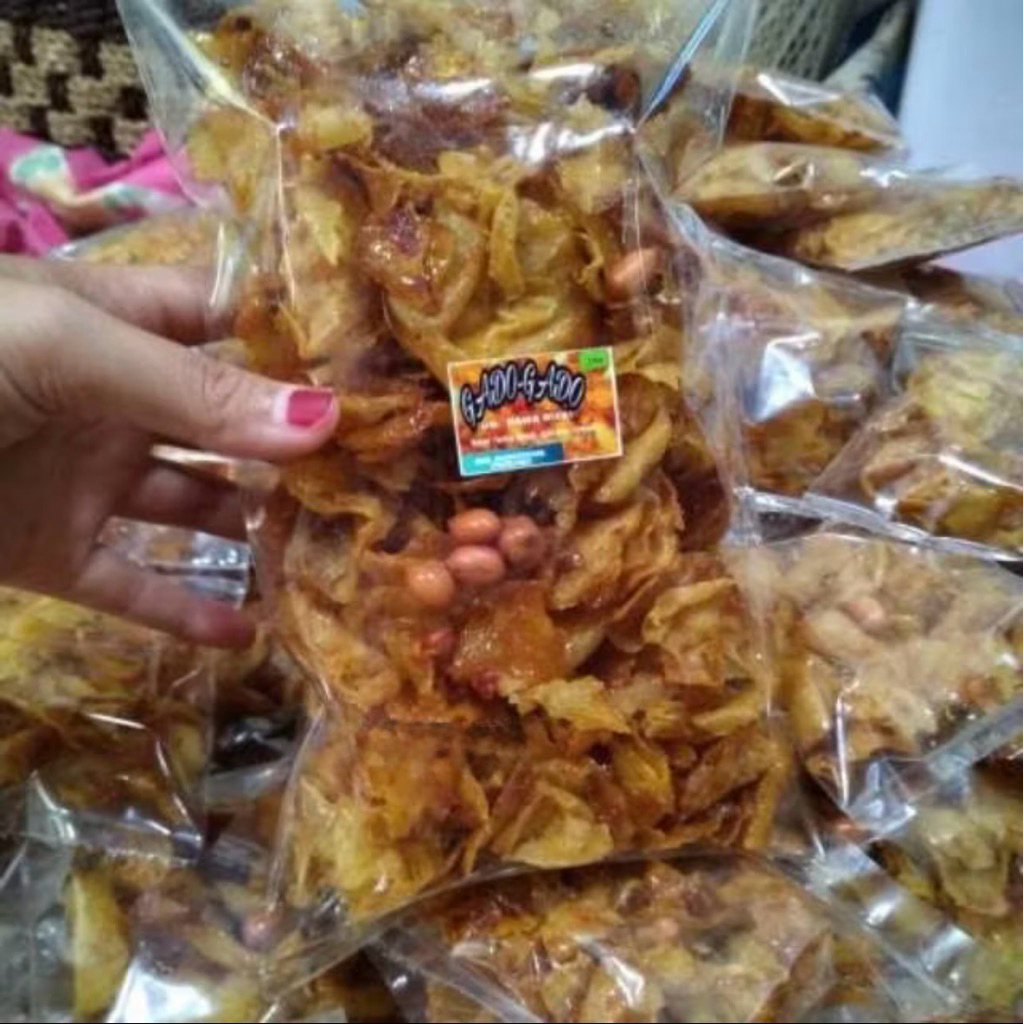 

250g / KERIPIK KERIPIK UBI JALAR GADO GADO RENYAH ENAK GURIH MAKANAN RINGAN SNEACK KEMASAN