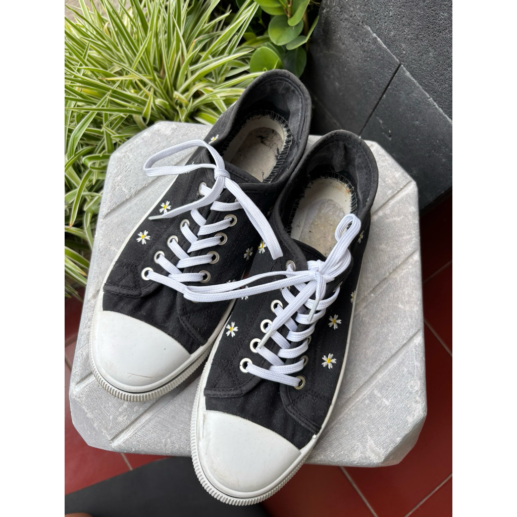 preloved sepatu RUBI