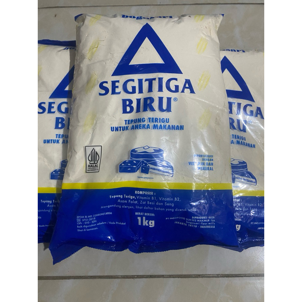 

Tepung terigu merk SEGITIGA BIRU Kemasan 1000gram
