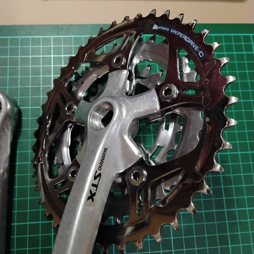 Crank Sepeda Shimano STX Silver FC-MC30 3 speed BB Kotak Original via Japan Minus