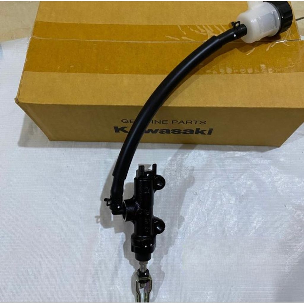 master rem belakang ninja 250 fi z250 ninja 250 karbu original Kawasaki