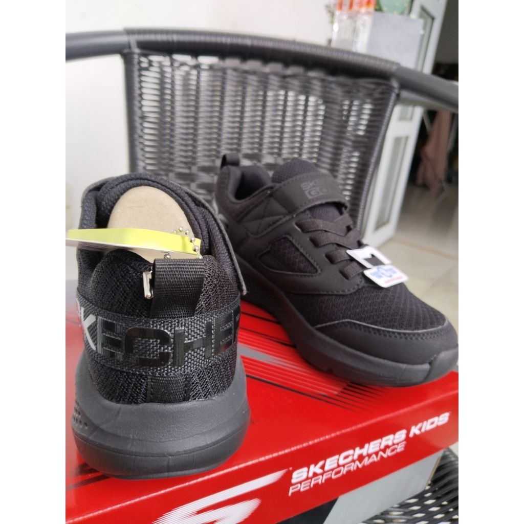 Skechers Go Run Elevate