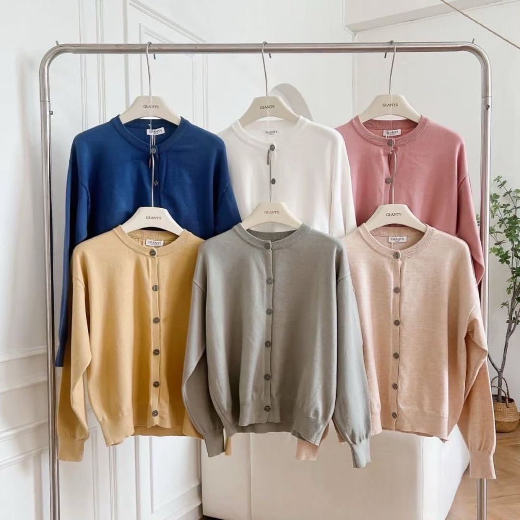 Round Neck Cardigan - GIANTS Shop BKK - Soft Knit Cardigan