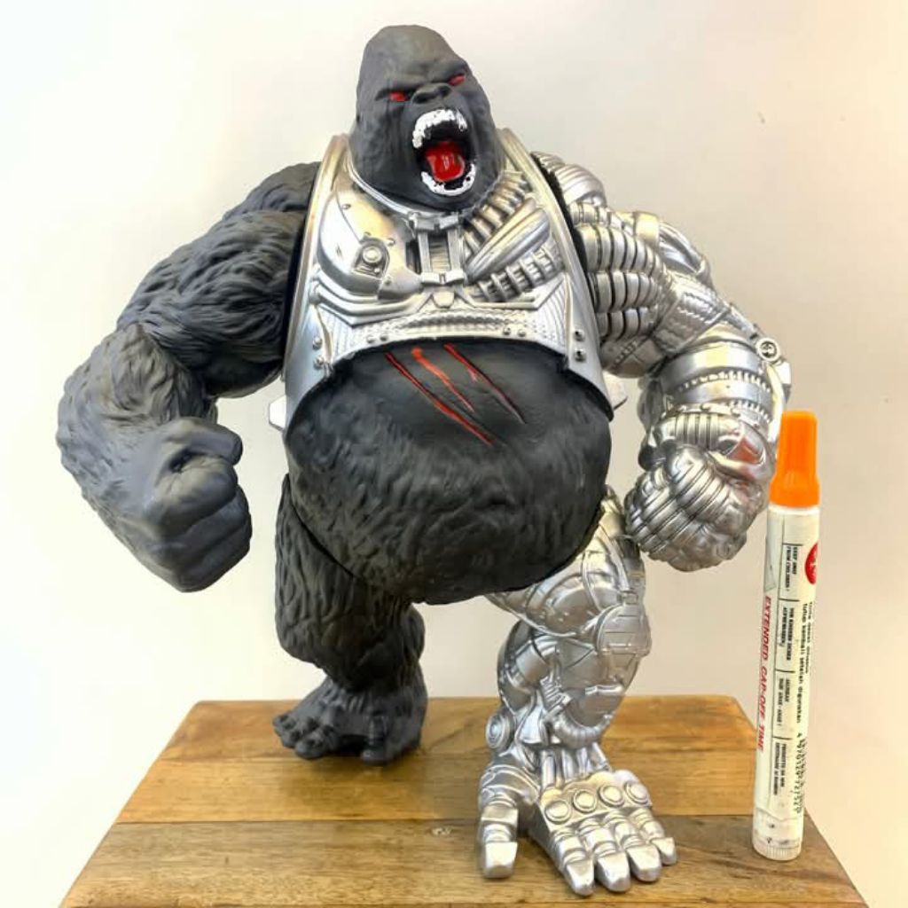 Mainan action figurecygor spawnmecha cyborgmcfarlane frenz raw 10Detail bagus
tinggi sekitar 25 cm 
