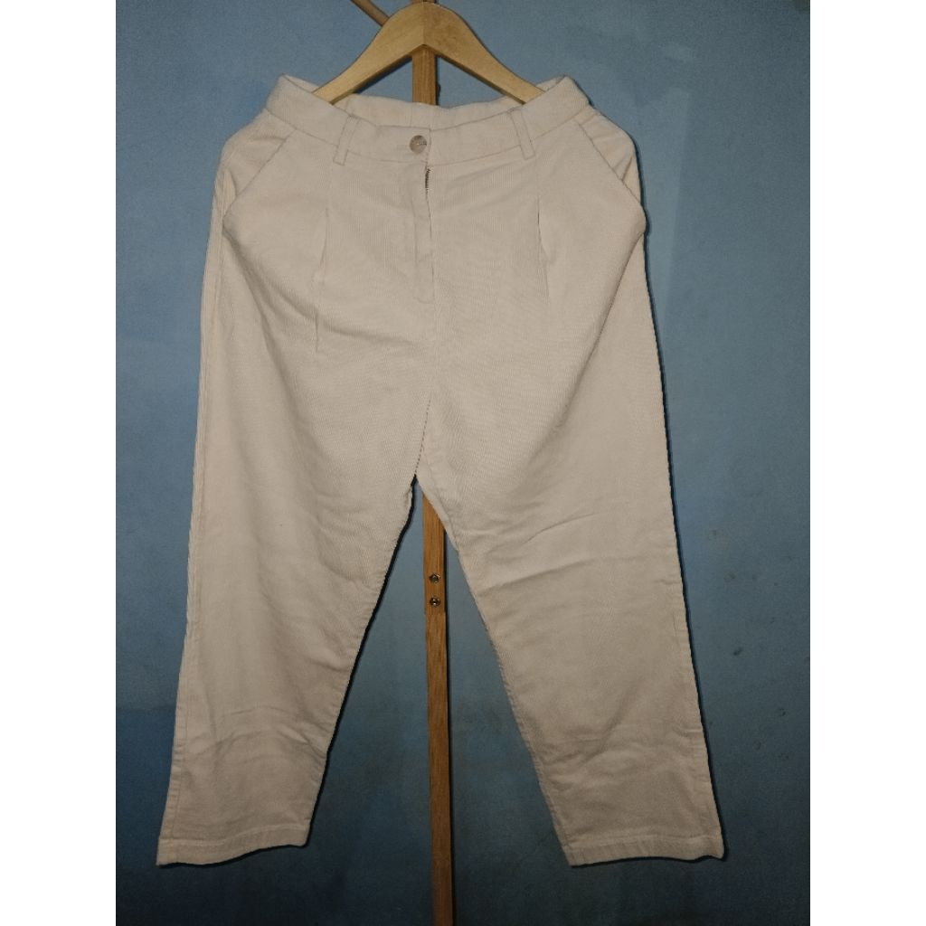 Celana corduroy brand MUSINSA STANDART