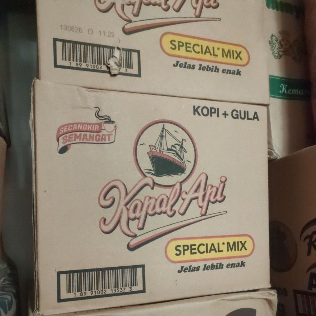 

kapal api 12rcg(1karton)