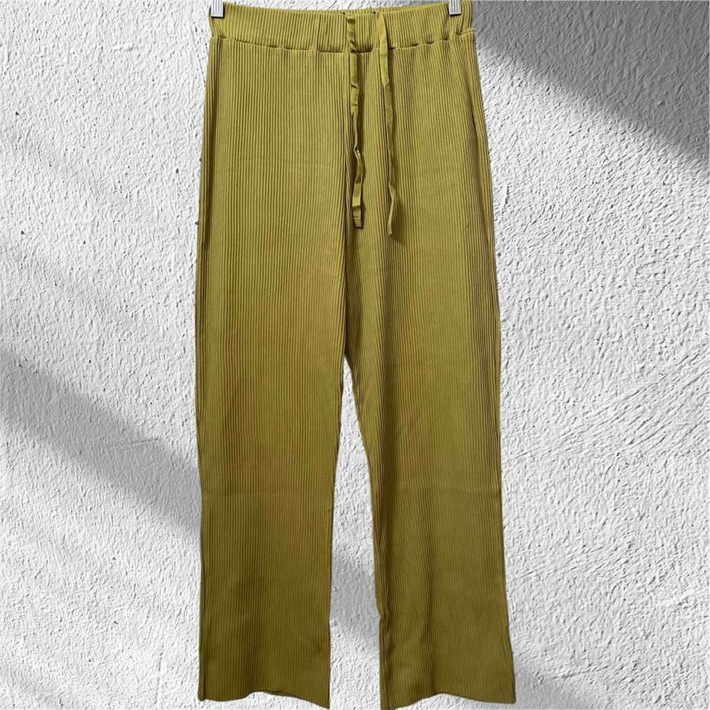 Preloved Celana Lidi Lime Like New On Tag Lengkap by Lowrys Farm