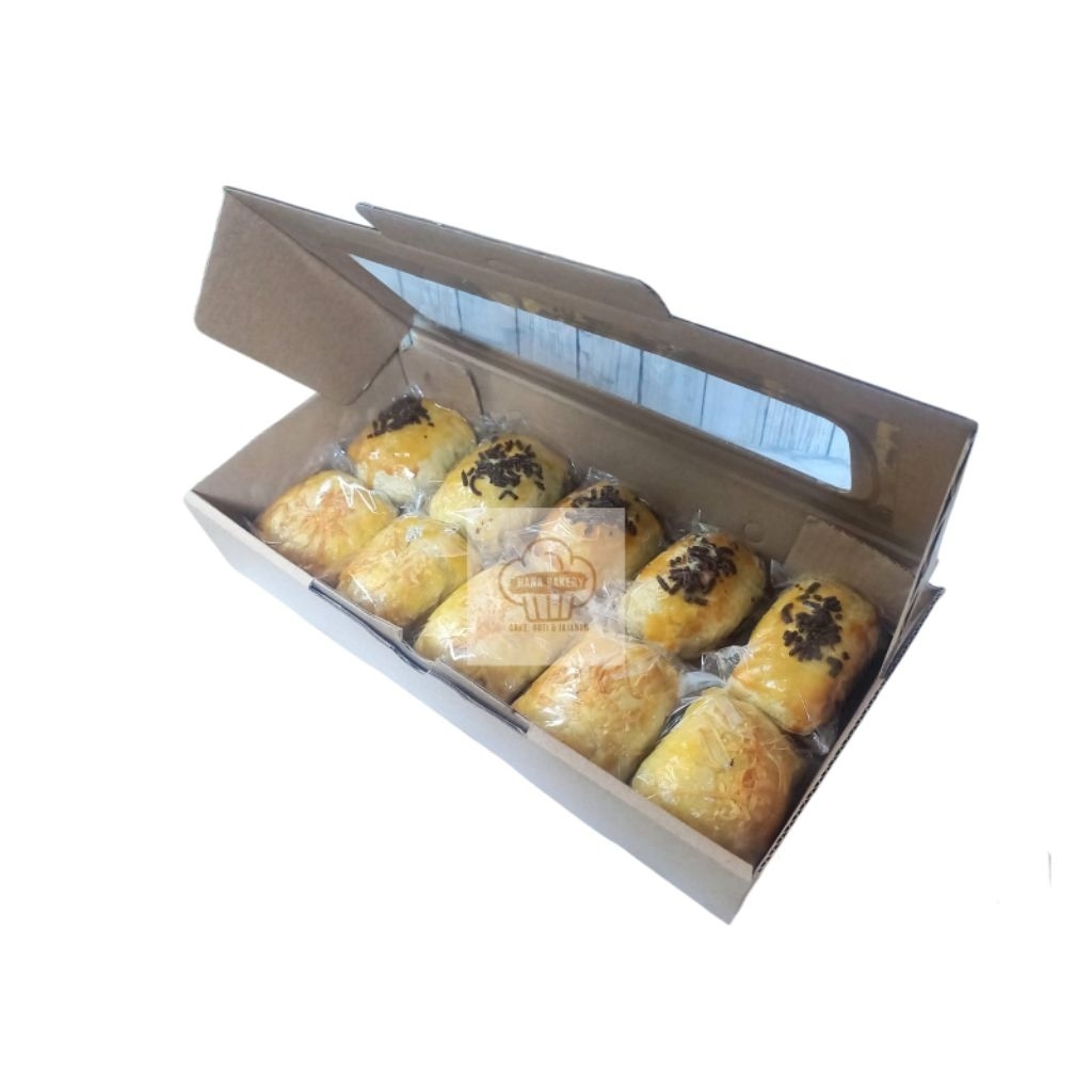 

Bolen Pisang Coklat/Keju isi 10 Homemade Hana Roti Sidoarjo