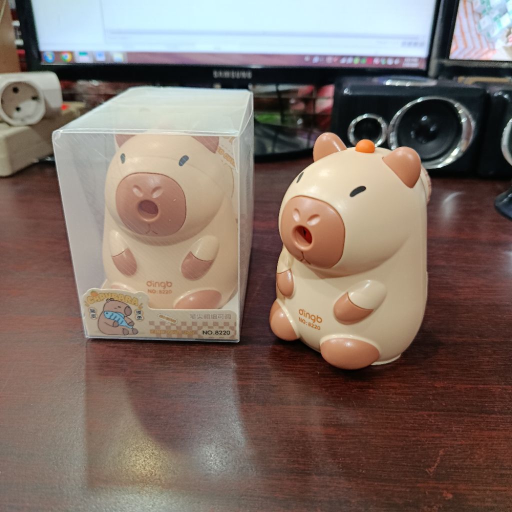 

Rautan / Seruran Pensil Putar Karakter Capybara ( 1 Pcs )