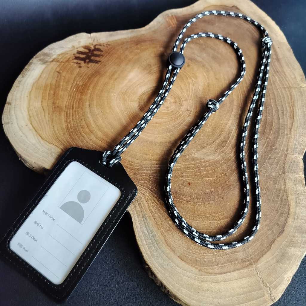 

Tali Lanyard Hitam Putih Adjustable Free ID Card Holder Leather