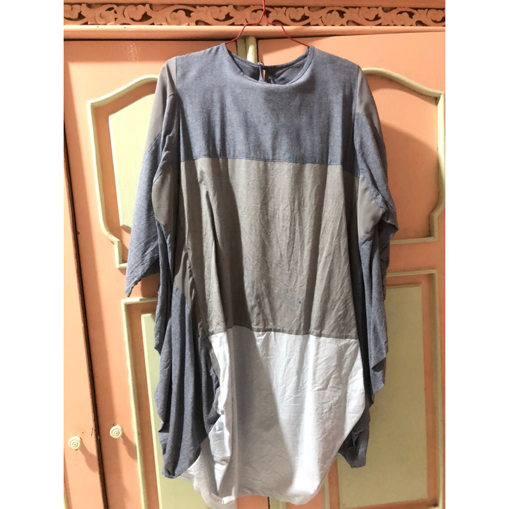 Preloved Blouse Wanita Jumbo LD 130 cm